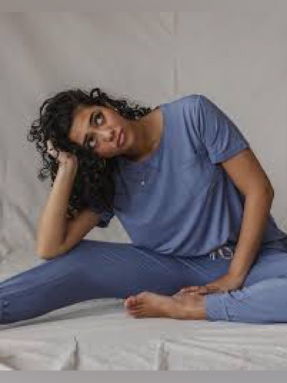 Lates by Kate Women's Pajama Set in Dusty Blue Small